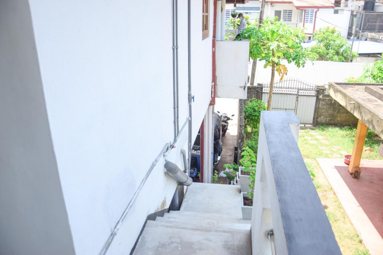 ווליגאמה Tharaka Homestay מראה חיצוני תמונה